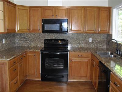 265 Yosemite Dr, Tracy, CA 95376 photo 2