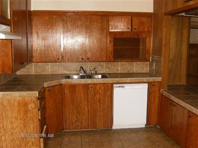 4 E Harper St, Stockton, CA 95204 photo 4