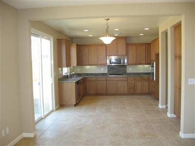 1445 Albero Ct, Manteca, CA 95337 photo 2