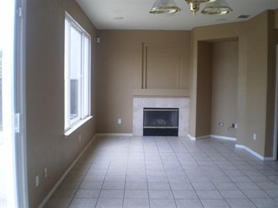 667 Harold Smith Dr, Tracy, CA 95304 photo 3