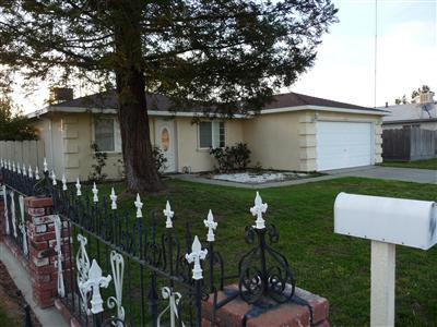 1520 Hammatt Ave, Livingston, CA 95334 photo 2