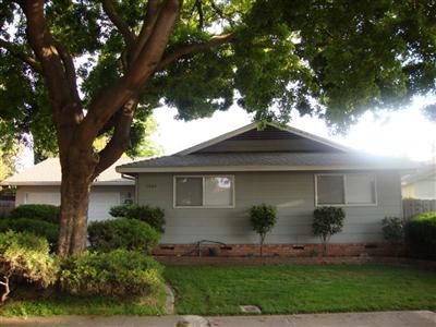 1704 Angelene Dr, Modesto, CA 95355 photo 2
