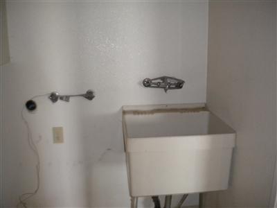 7665 Monterey Ave, Ceres, CA 95307 photo 4