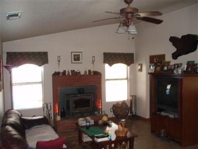 1070 Cabernet Ln, Manteca, CA 95337 photo 2