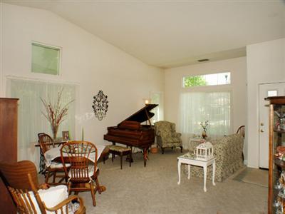 1645 Eligio Ln, Davis, CA 95618 photo 2