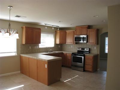 2801 Layton Dr, Davis, CA 95618 photo 2