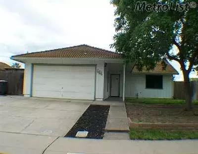 686 Aurora Ct, Manteca, CA 95336 photo 1