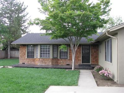 2612 Warwick Ln, Modesto, CA 95350 photo 3