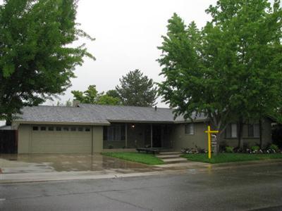 2612 Warwick Ln, Modesto, CA 95350 photo 1