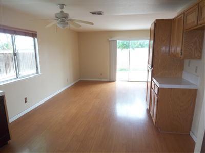 562 Charlemagne Ln, Tracy, CA 95376 photo 3