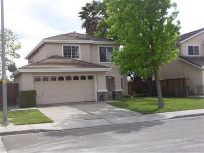 562 Charlemagne Ln, Tracy, CA 95376 photo 1
