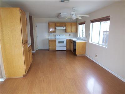 562 Charlemagne Ln, Tracy, CA 95376 photo 4