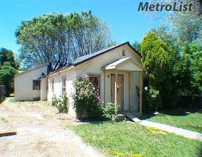 529 S 3rd St, Patterson, CA 95363 photo 1
