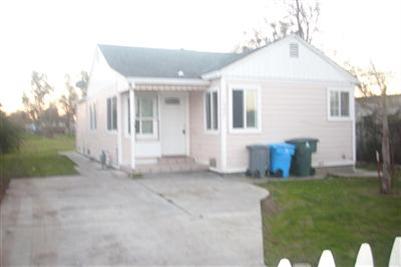 1592 4th St, Olivehurst, CA 95961 photo 1