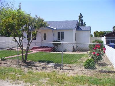 989 Stanislaus St, Turlock, CA 95380 photo 1