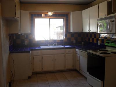 458 College Ave, Modesto, CA 95350 photo 4