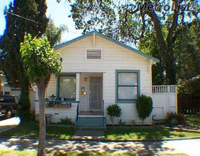 304 E Hampton St, Stockton, CA 95204 photo 1