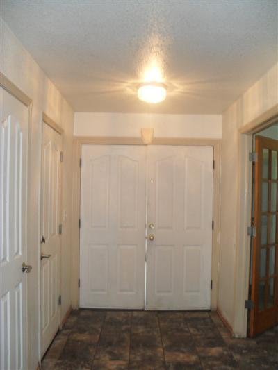1428 July Ct, Modesto, CA 95358 photo 2