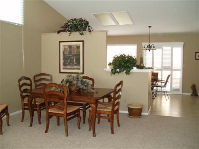 712 Chadburn Ct, Modesto, CA 95357 photo 2