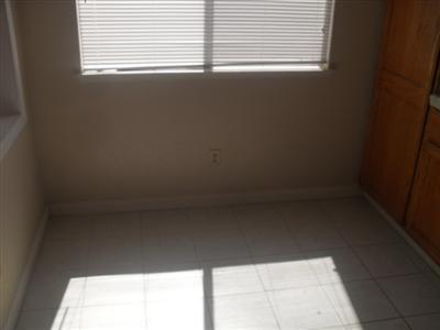 908 Fall River Dr, Modesto, CA 95351 photo 4
