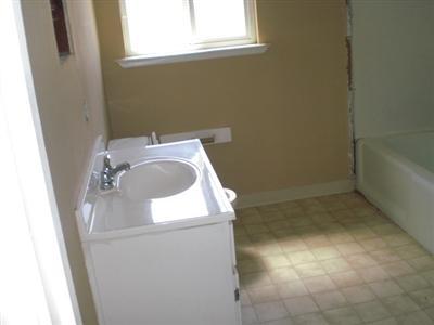 1621 Opal Ave, Modesto, CA 95350 photo 4