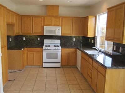 2923 Campbell Ln, Tracy, CA 95377 photo 2