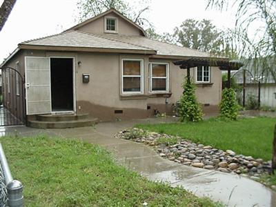 424 Maple St, Modesto, CA 95351 photo 1