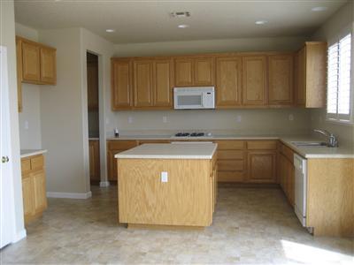3424 Vancouver Dr, Modesto, CA 95355 photo 4