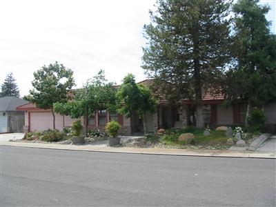 2416 Pine Ridge Dr, Modesto, CA 95351 photo 2