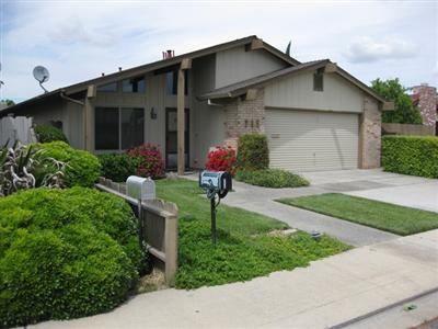 715 Meadow Way, Manteca, CA 95336 photo 1