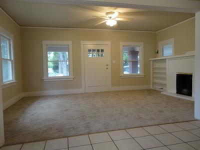 317 Locust St, Modesto, CA 95351 photo 2