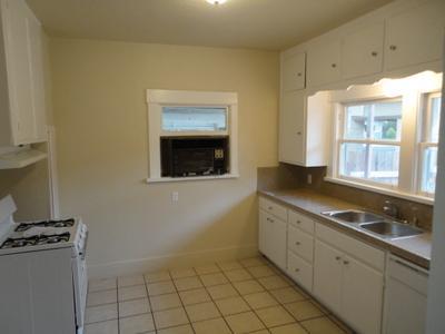 317 Locust St, Modesto, CA 95351 photo 5