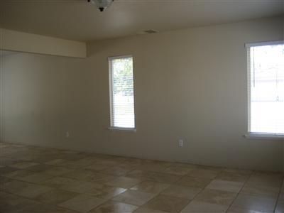 1212 Riverpark Ct, Modesto, CA 95351 photo 2