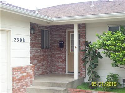 2308 Laguna Dr, Modesto, CA 95350 photo 2
