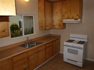 336 Leon Ave, Modesto, CA 95351 photo 2