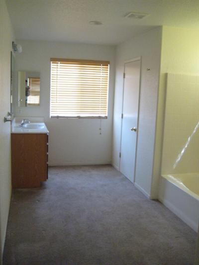 1240 Wigeon Dr, Patterson, CA 95363 photo 4