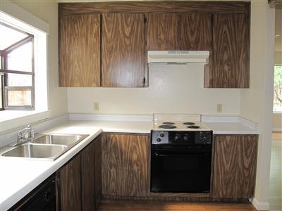 1121 Vallerand Rd, Tracy, CA 95376 photo 3