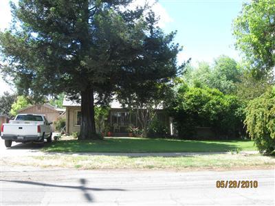904 Elm Ave, Modesto, CA 95351 photo 2