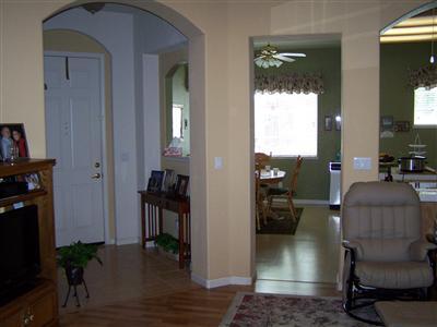 393 Cindy Dr, Ripon, CA 95366 photo 2
