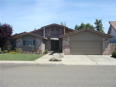 1860 Hammond Dr, Turlock, CA 95382 photo 1