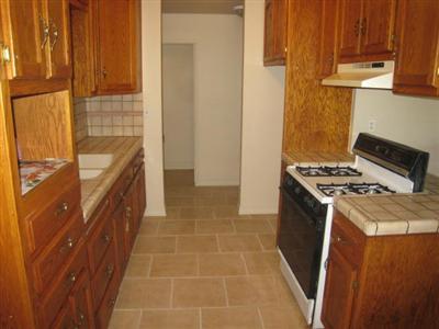 821 Middlecoff Ave, Modesto, CA 95351 photo 2