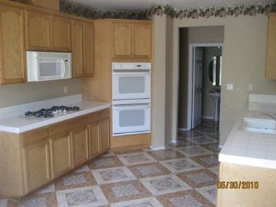 1866 Basil Dr, Manteca, CA 95336 photo 2