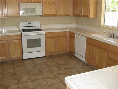 2059 Pasado Ave, Manteca, CA 95336 photo 2
