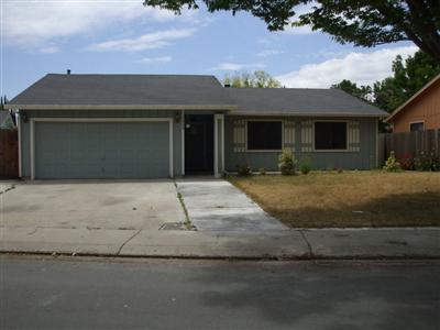 1008 Dezzani Ln, Modesto, CA 95358 photo 1