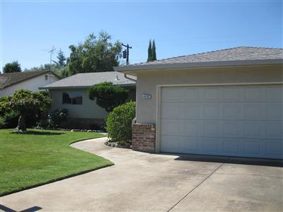2132 Capell Dr, Lodi, CA 95242 photo 2