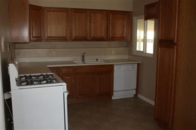 1281 Wilson Ave, Tracy, CA 95376 photo 3