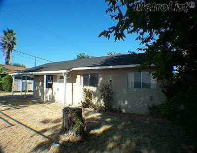 527 P St, Merced, CA 95341 photo 1