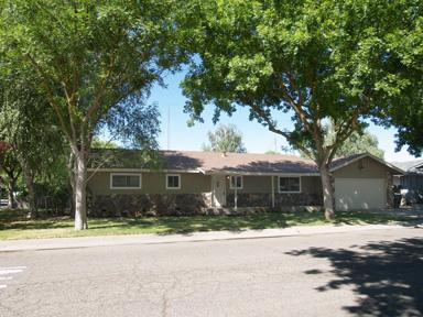 2501 Apache Ct, Modesto, CA 95350 photo 2