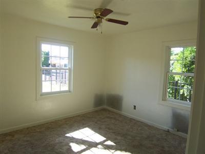 4845 Warwick Ave, Sacramento, CA 95820 photo 6