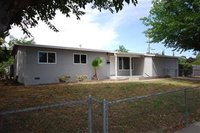 1417 Thorsen Ave, Modesto, CA 95355 photo 1